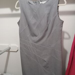 Elegant Gray Sleeveless Dress